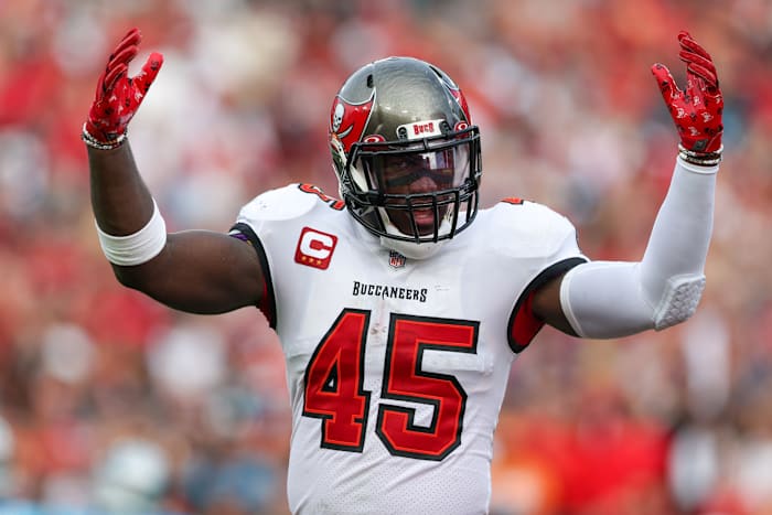 Tampa Bay Buccaneers linebacker Devin White (45)